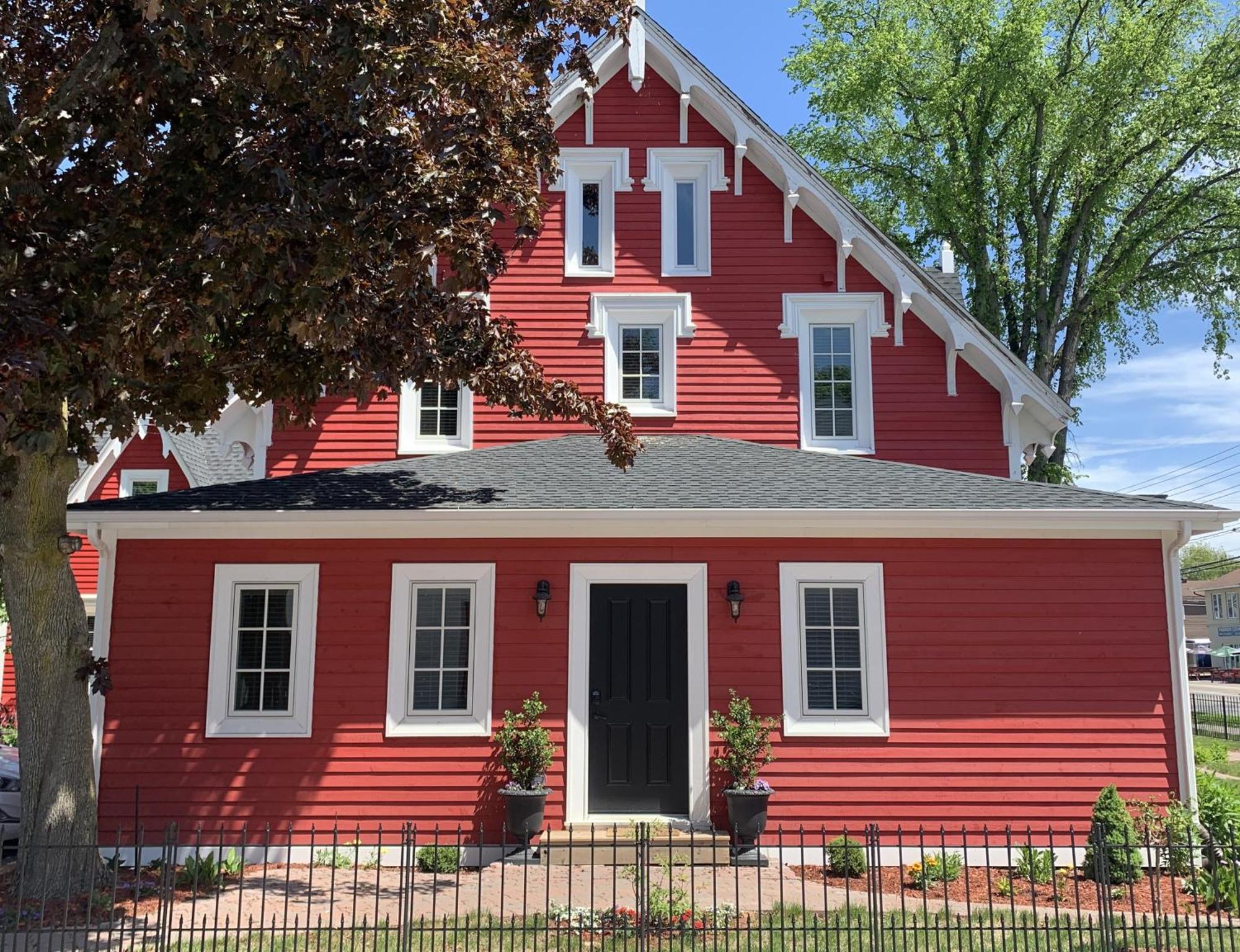 The Red House Fredericton Bed & Breakfast Bagian luar foto
