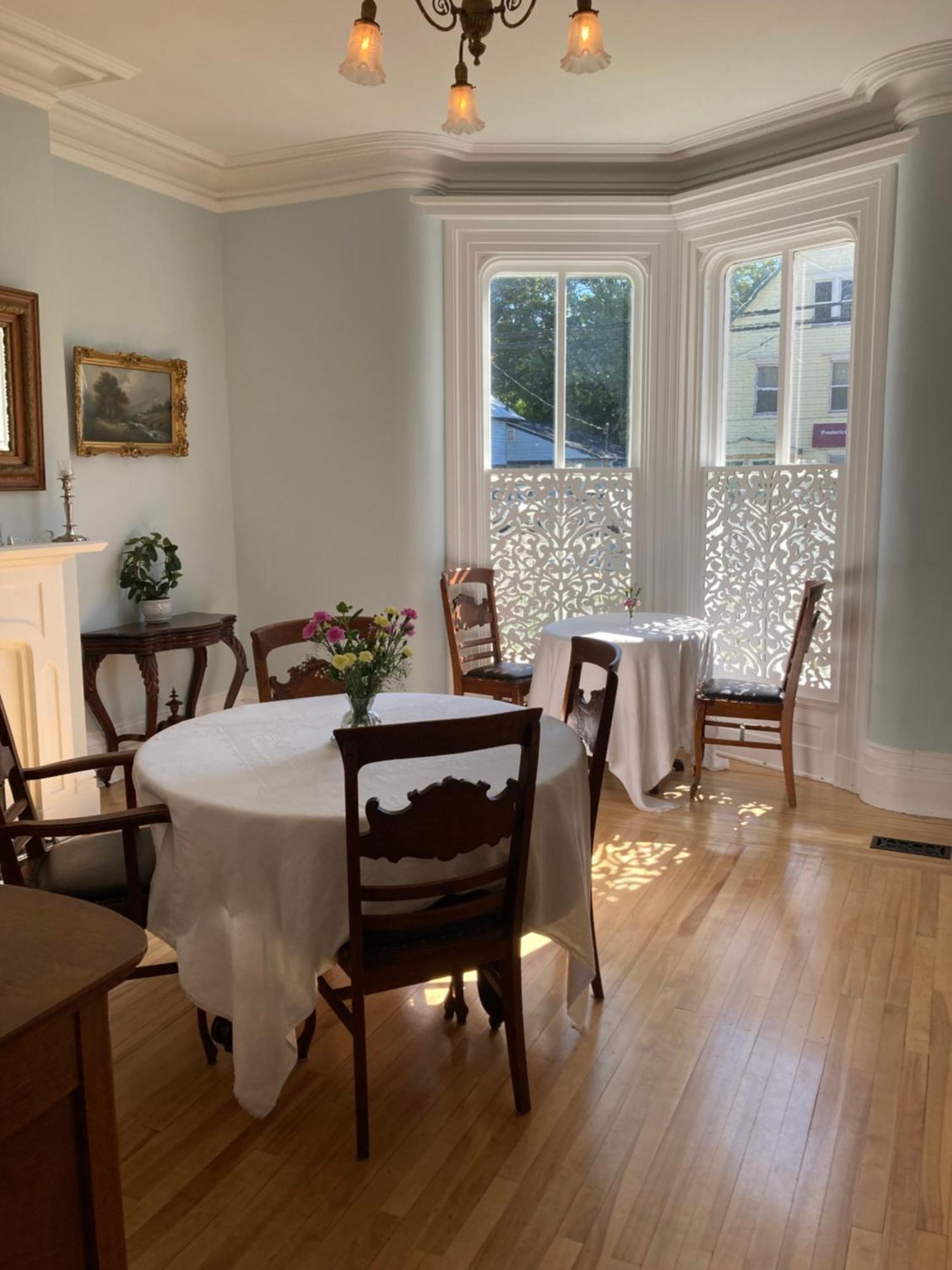 The Red House Fredericton Bed & Breakfast Bagian luar foto